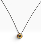 Collana Ciondolo Girasole "Sunshine" in Argento 925 Placcato Oro 18K con Zircone Nero