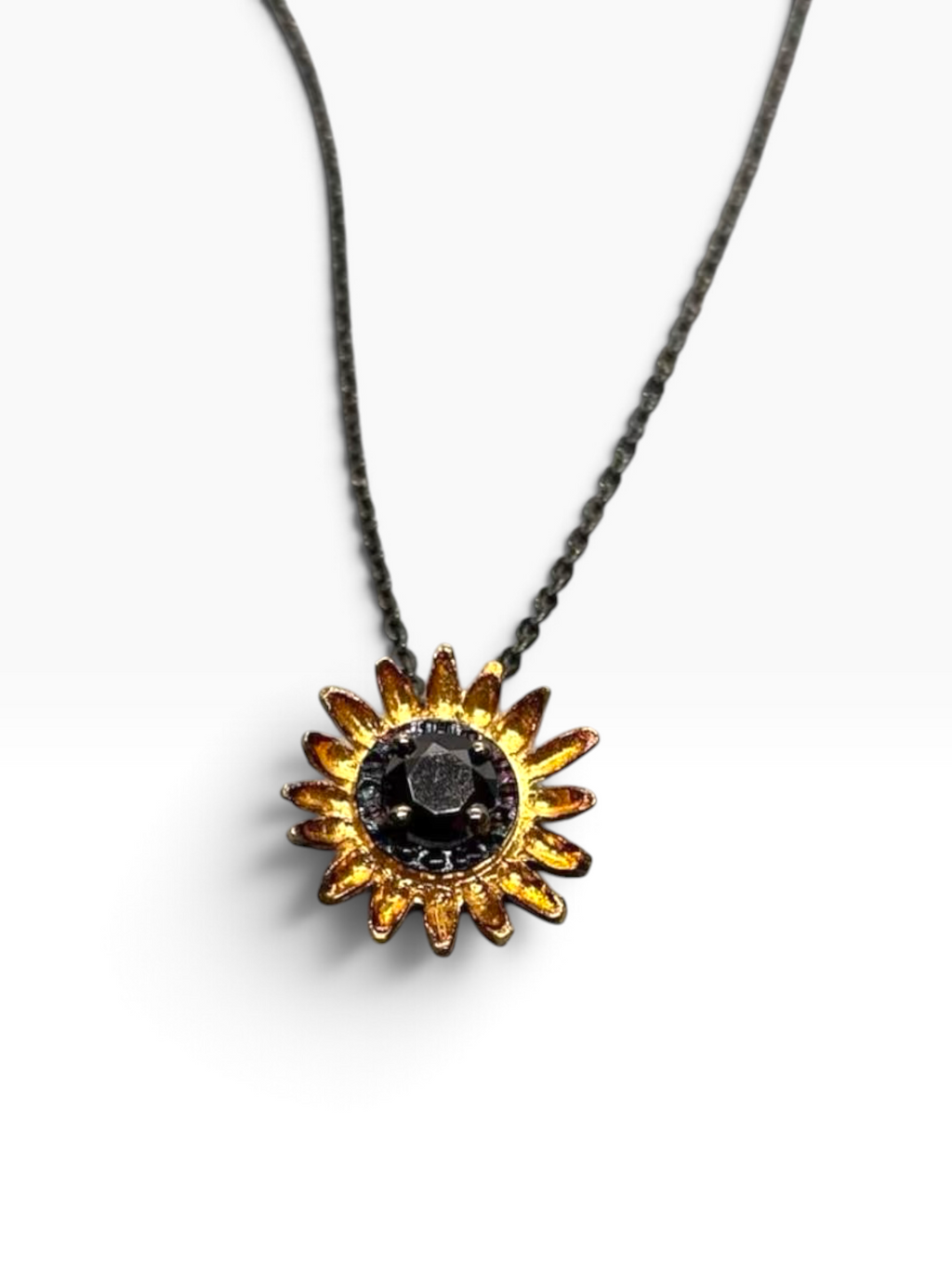 Collana Ciondolo Girasole "Sunshine" in Argento 925 Placcato Oro 18K con Zircone Nero