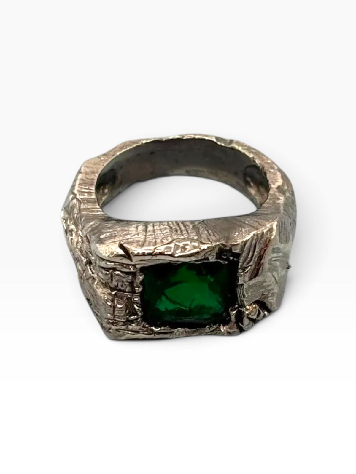 Anello Uomo Scultoreo Stone in Argento 925 con Nano Cristallo Verde